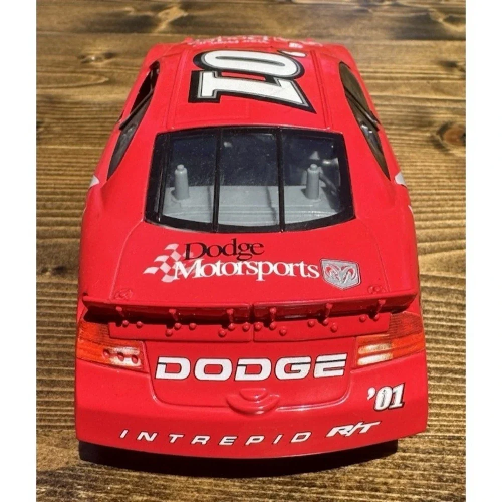 2001 Racing Champions Dodge Motorsports 01 Intrepid RT NASCAR 1/24 Diecast